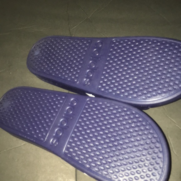 Adidas slides - Picture 3 of 4